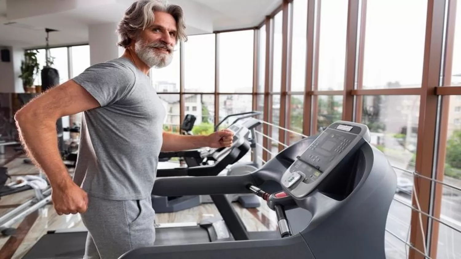 10 Treadmill Workouts Suitable For Seniors